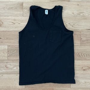 VELVA SHEEN Black garment dyed tank top